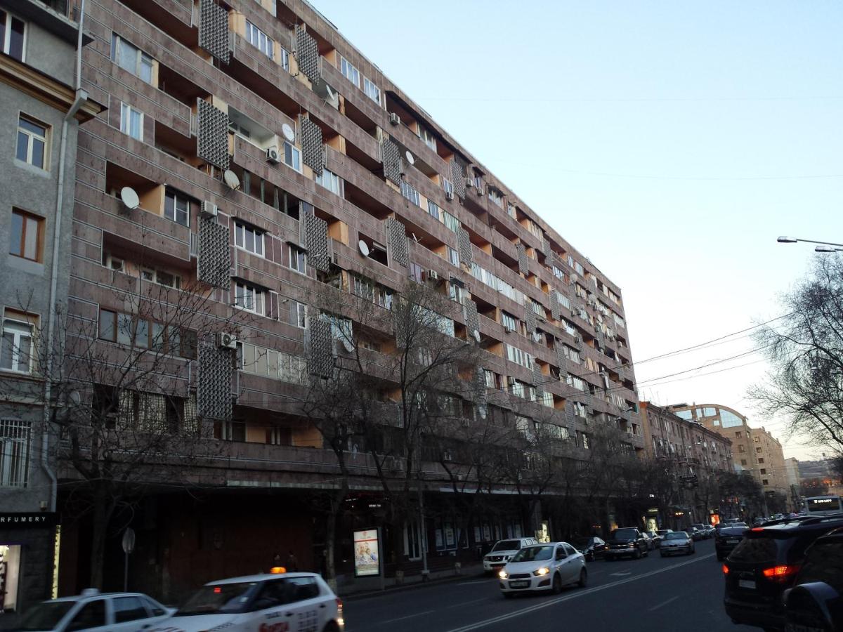 One-Bedroom Apartment with Balcony - Amiryan Street 12