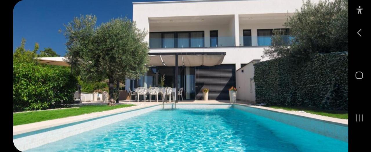 Villa Superior One - Chambres d’hôtes Crikvenica