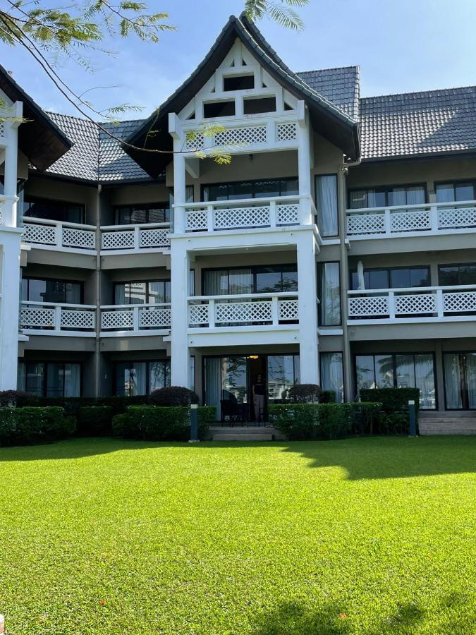 Stylish seaside Apartment on Laguna GOLF Course - Bed and Breakfast Bang Tao Beach