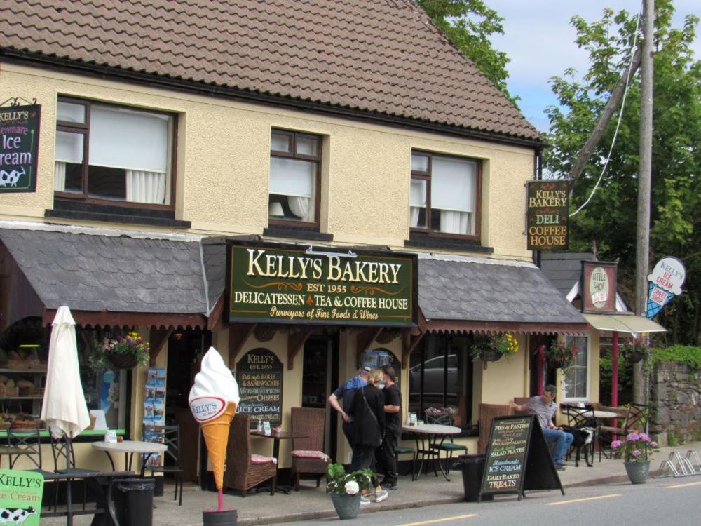 No 14 Holiday Village House, Sneem, 4 bedrooms - B&B