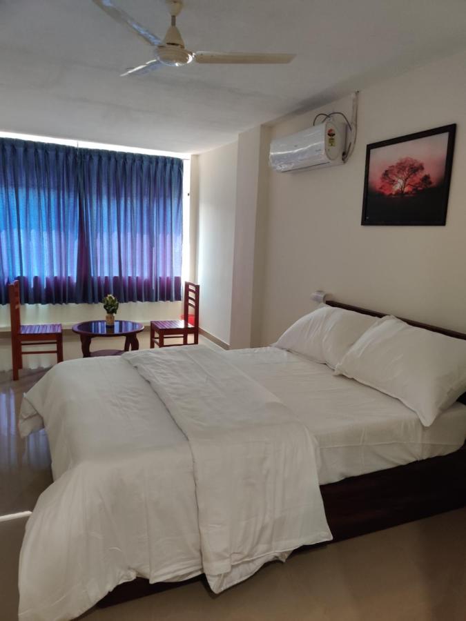 Deluxe Double Room (2 Adults + 1 Child)