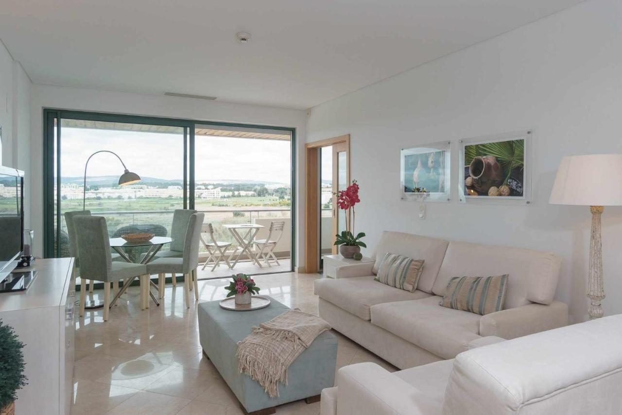 Marina Vilamoura Aquamar 504 by VilamouraSun - B&B