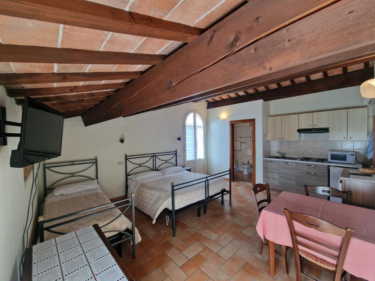 Studio (2 Adults)