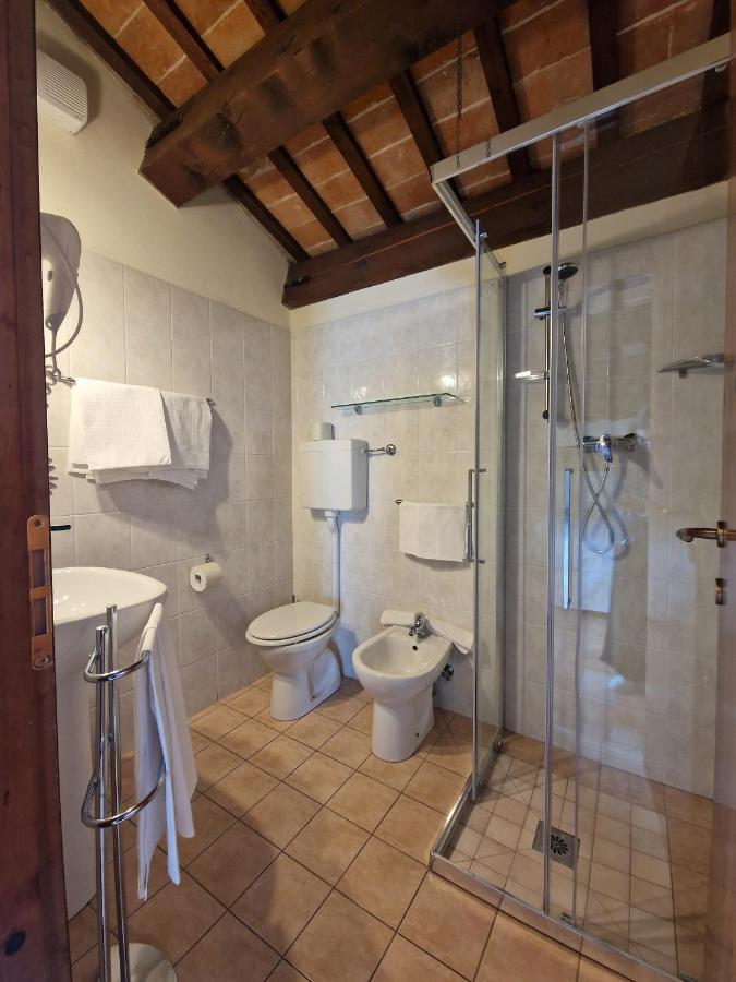 Camera Matrimoniale/Doppia con Letti Singoli