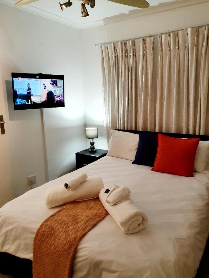 Deluxe Tweepersoonskamer met Zijdelings Uitzicht op Zee