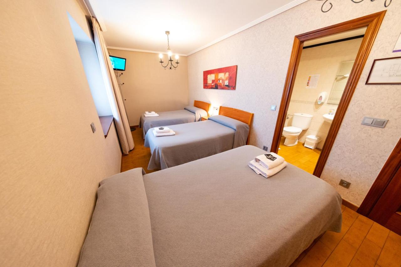 Triple Room with Private Bathroom