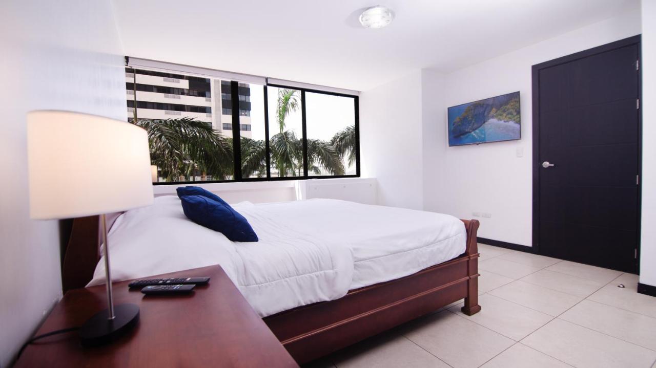 Bellini I 2, 2 habitaciones, Puerto Santa Ana, Guayaquil - B&B