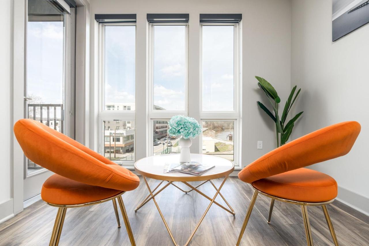 Stylish 1BR Apartment with View - Bed and Breakfast