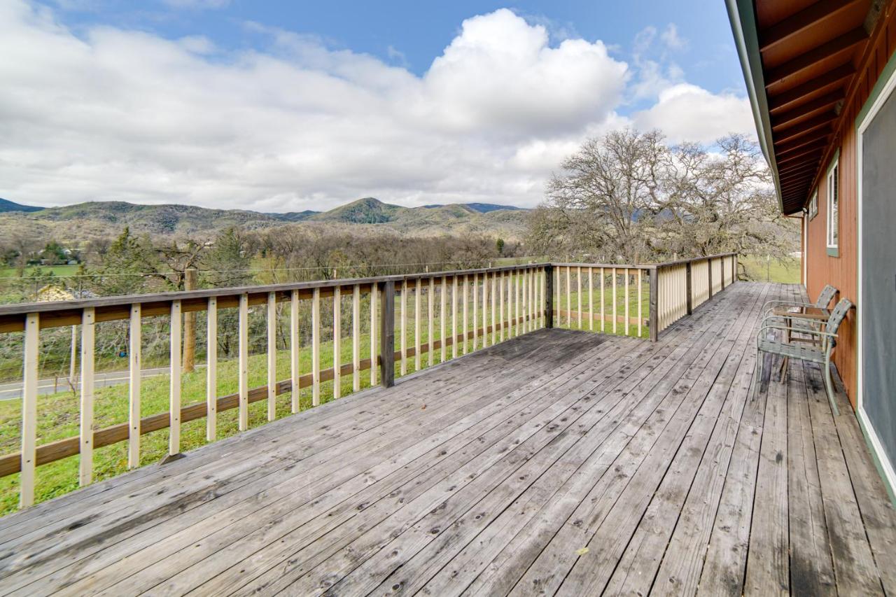 30-Acre Witter Springs Ranch with Barn and Views! - B&B