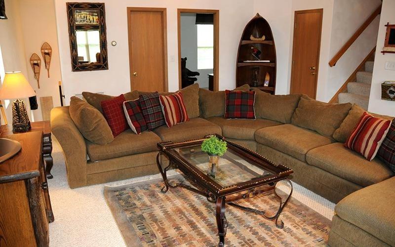 Seven Springs Woodridge 4 Bedroom Premium Condo, Sleeps 10, Deck with Mountain Views condo - Chambres d'hôtes Champion
