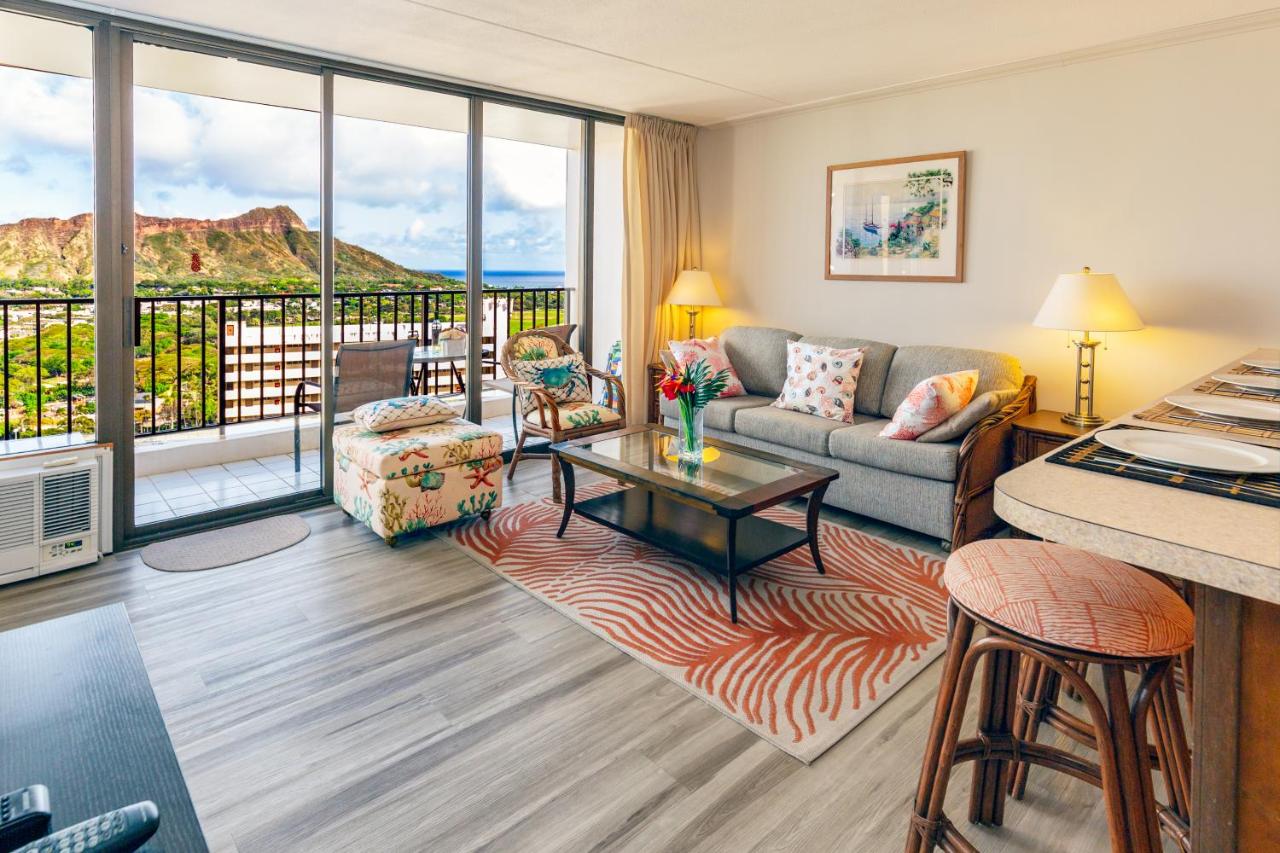 B&B Honolulu - Ocean View Escape, Steps to Beach & Free Parking! - Bed and Breakfast Honolulu