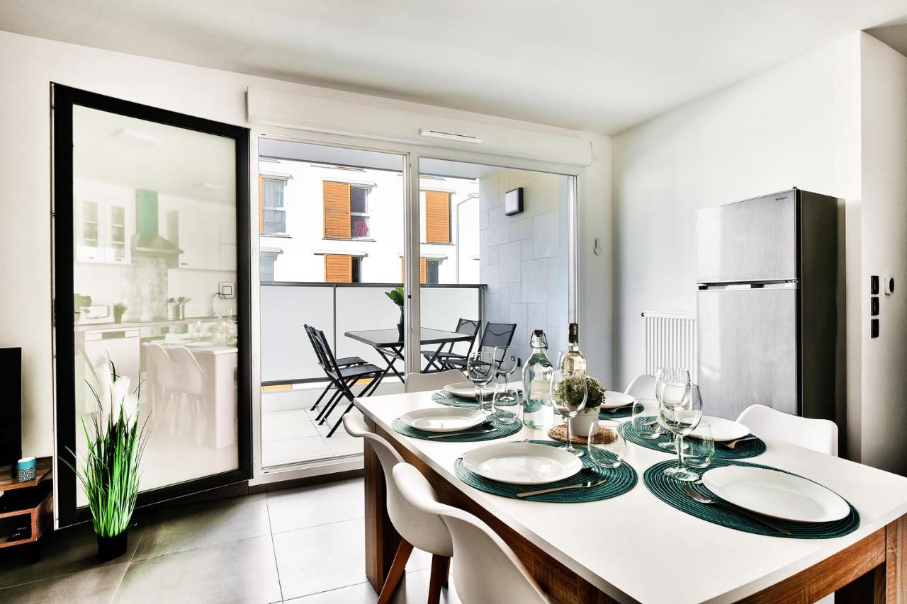 Appartement Le Spacieux Lyonnais - Bed and Breakfast