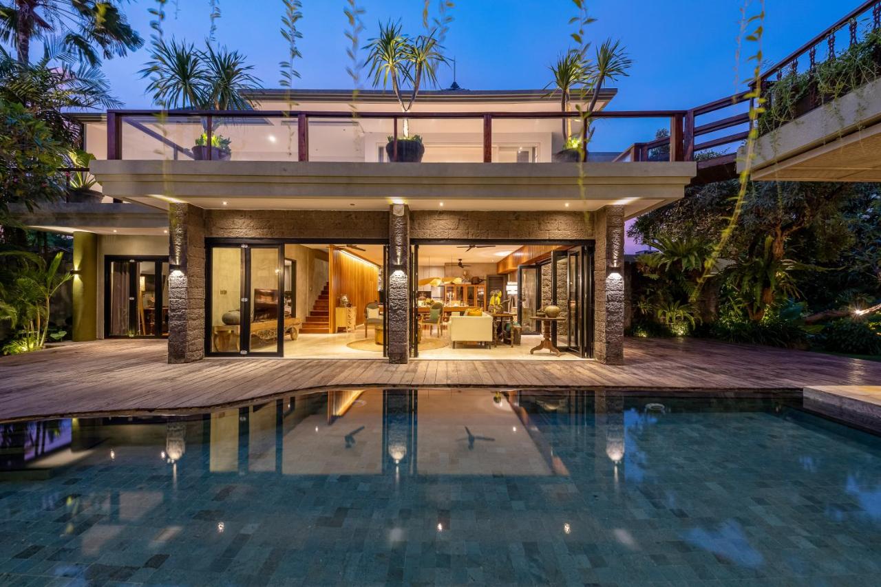 Jadine Bali Villa by Nagisa Bali - B&B Canggu