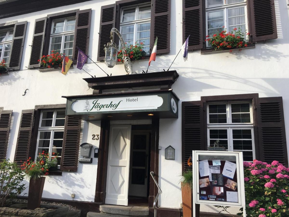 B&B Essen - Hotel Jägerhof Kettwig - Bed and Breakfast Essen