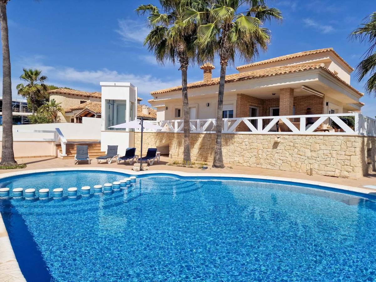 B&B Orihuela - Frontline Beach Villa Playa Flamenca - Bed and Breakfast Orihuela