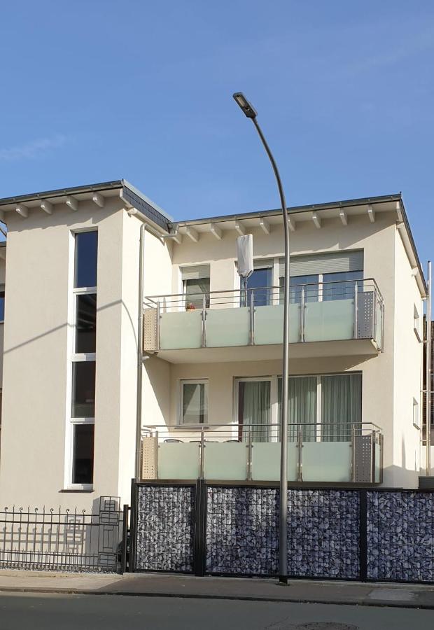 Hochwertige 85qm-Wohnung in Wuppertal-Vohwinkel - Chambres d’hôtes