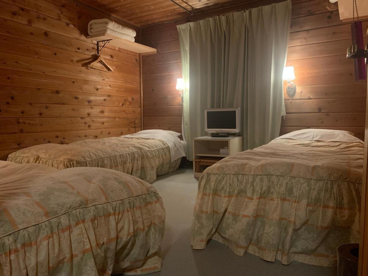 Camera Tripla con Bagno in Comune