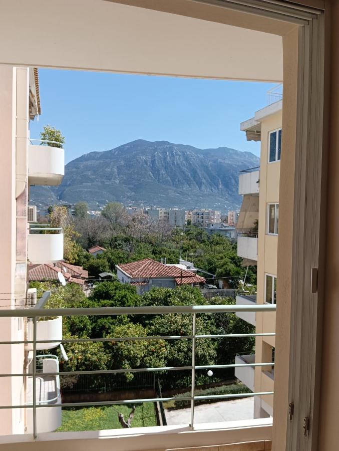 Thalia Apartment in Kalamata, 15' walk from the city center and the beach - Chambres d’hôtes