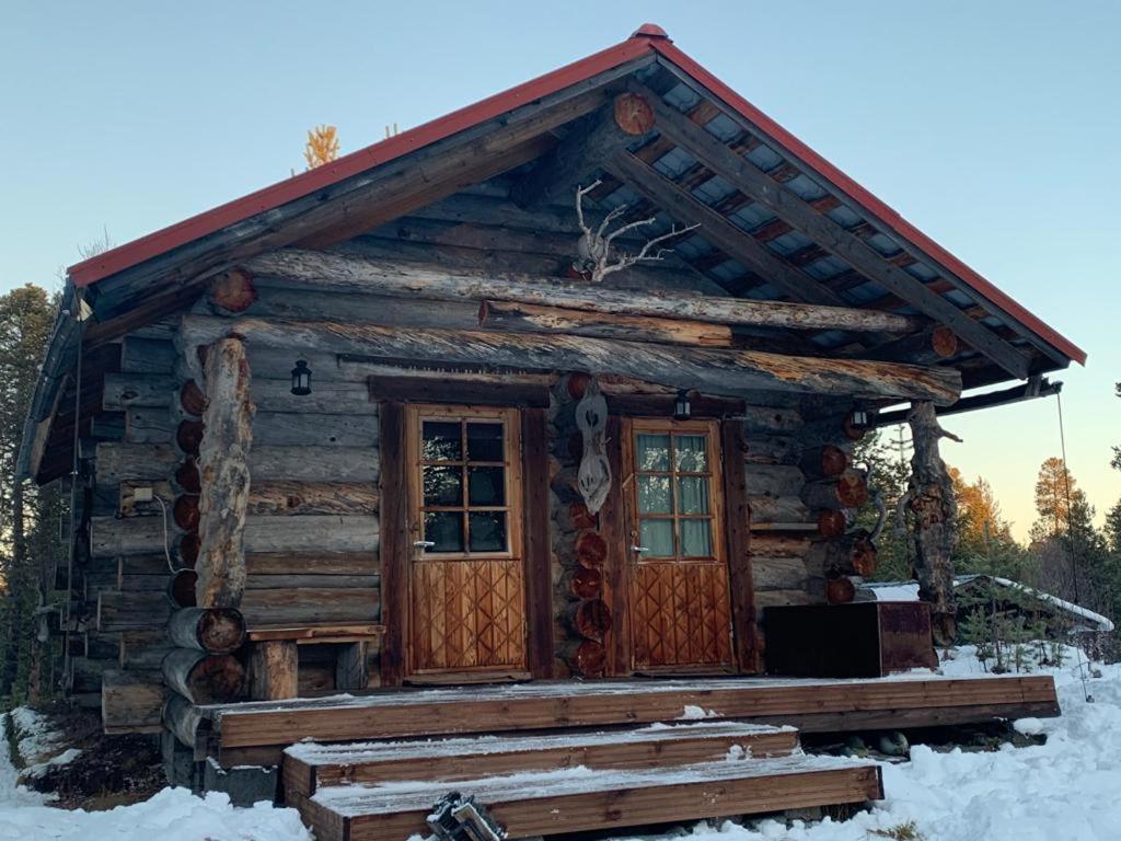 B&B Inari - Log Cabin - Lord of Sormuset - Bed and Breakfast Inari