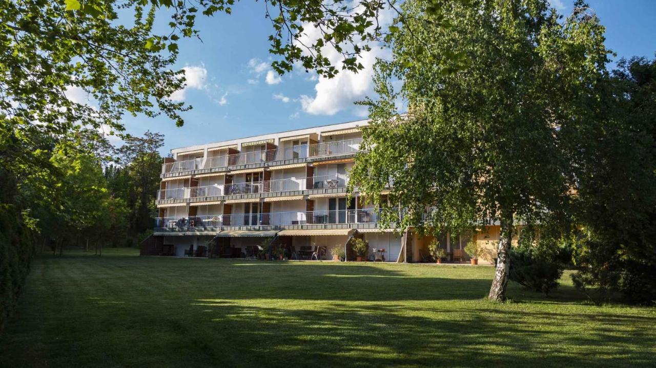Apartment in Csopak - Balaton 37076 - B&B Csopak