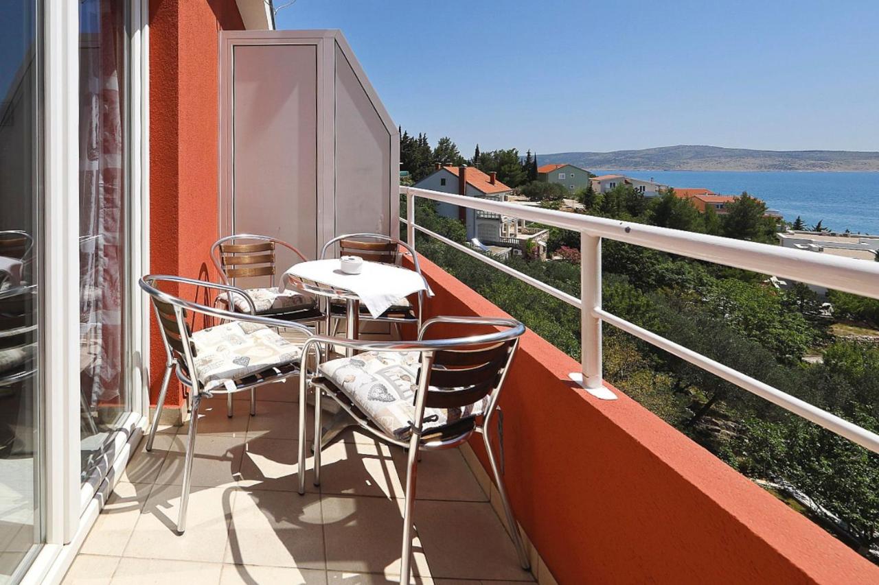 B&B Starigrad - Candela, No 5 - Bed and Breakfast Starigrad