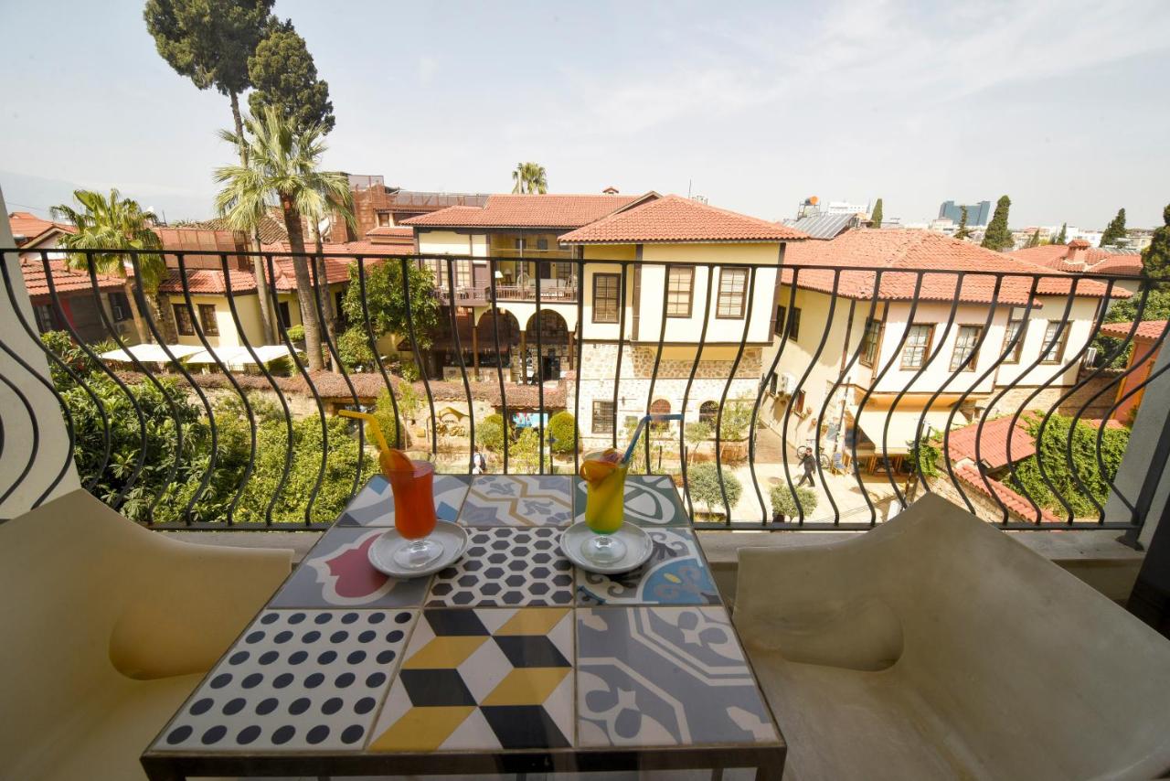 B&B Antalya - Lovely Flat with Balcony near Hadrian's Gate - Bed and Breakfast Antalya