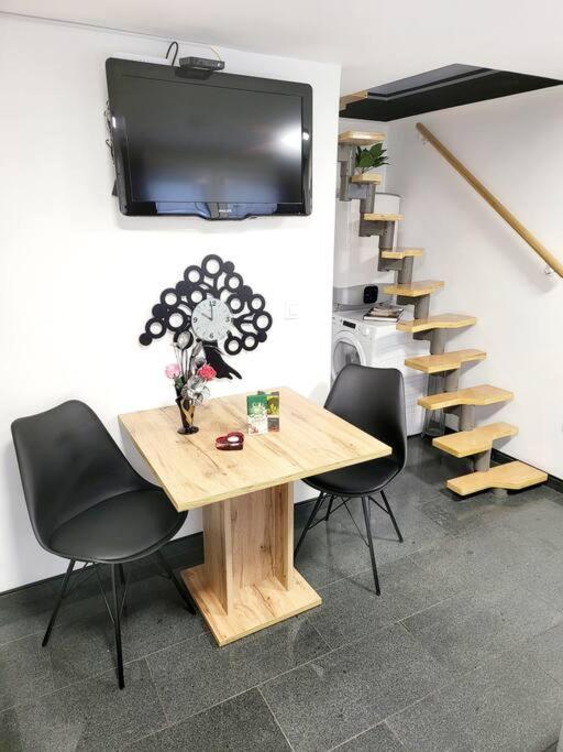 R.I.Š.-Rest in Šiška Duplex - B&B Lubiana