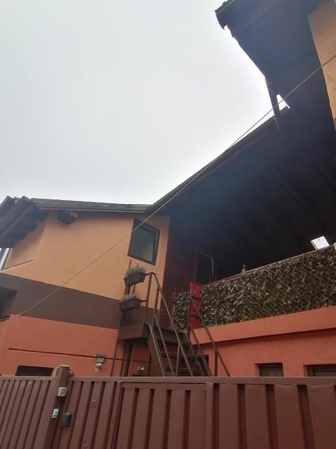 Cozy attic studio - B&B Braşov