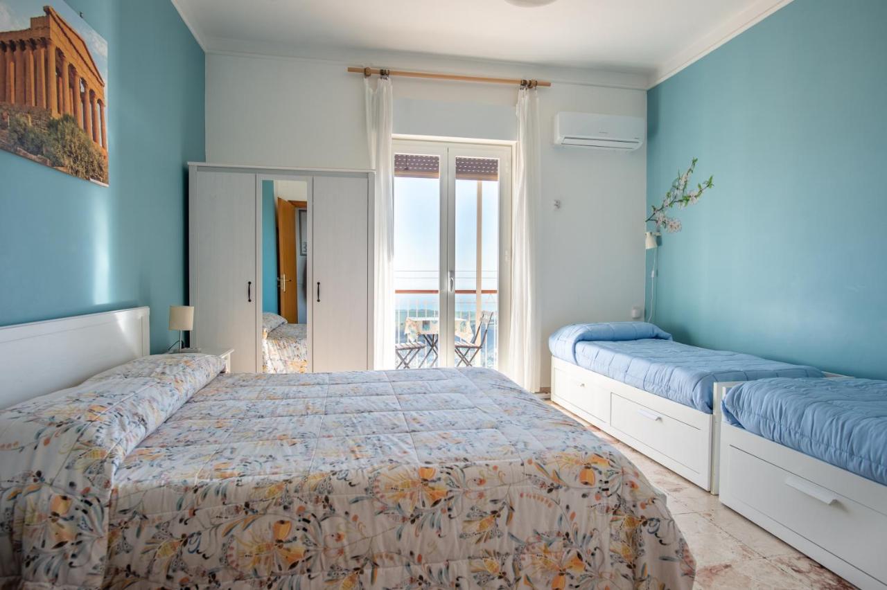 Quadruple Room with Kitchen with Balcony and Sea View
