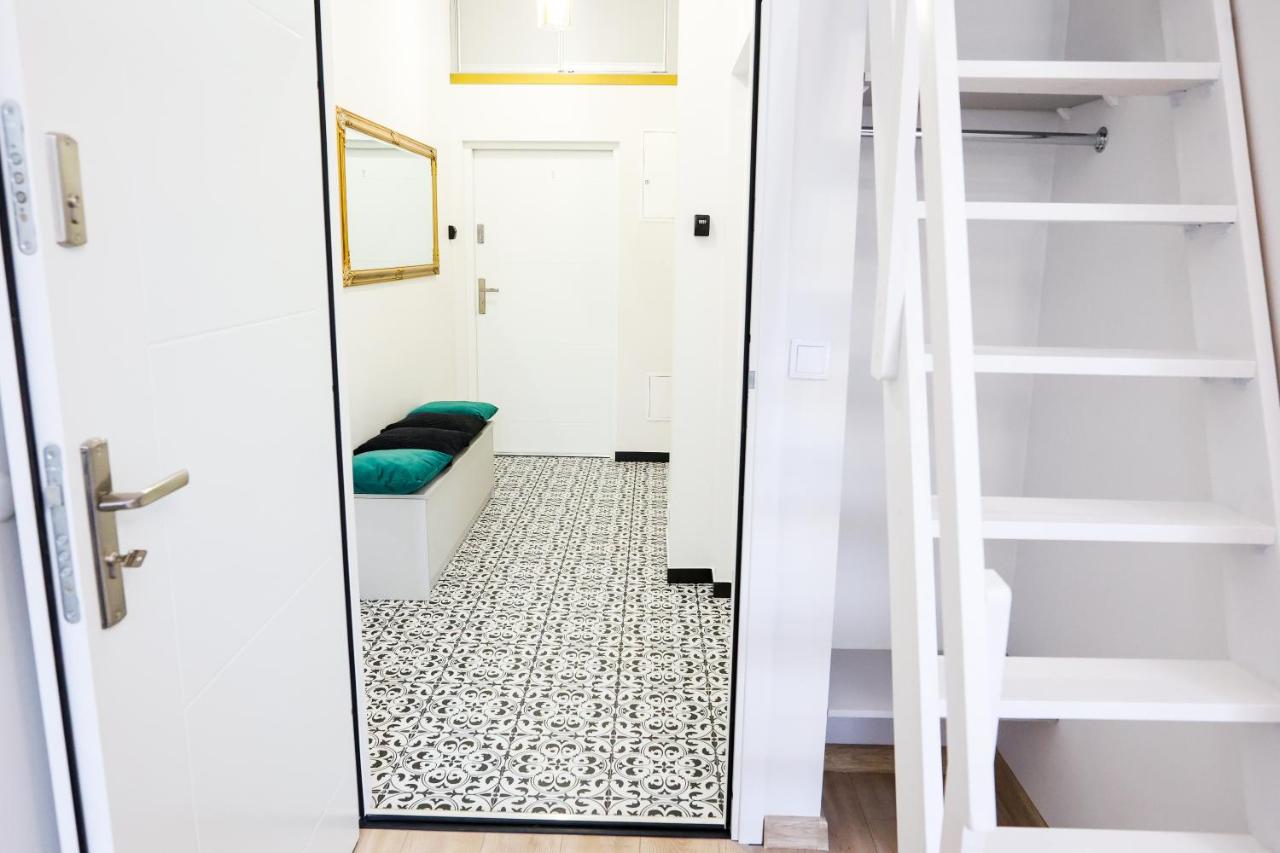 CracWoW Saint Sebastian Apartments - Bed and Breakfast Krakau