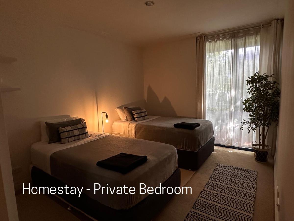 B&B Melbourne - Homestay - Yarra River Boulevard - Bed and Breakfast Melbourne