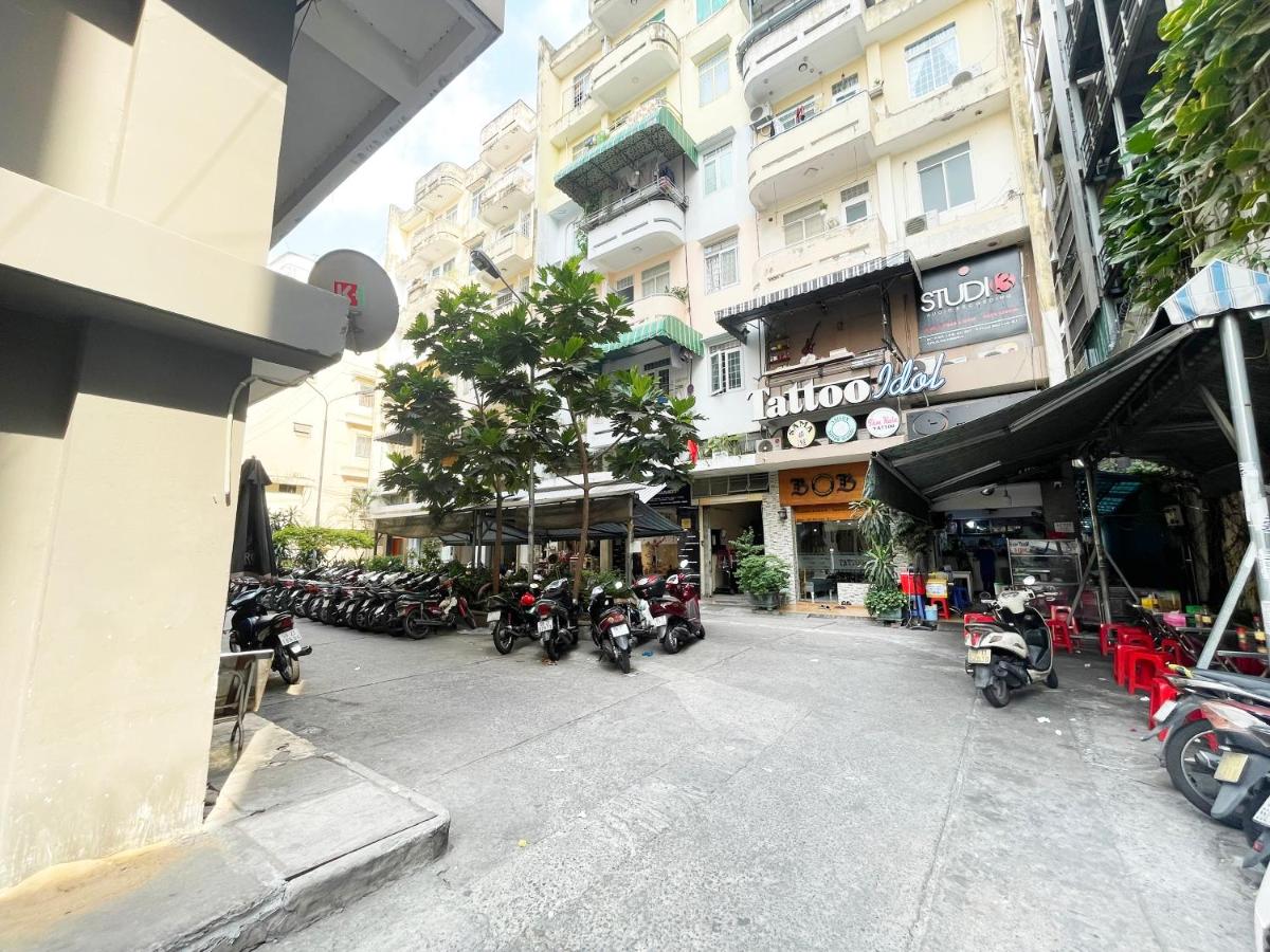 Ductaigallery's Apt & Entire in Bui Vien st - B&B