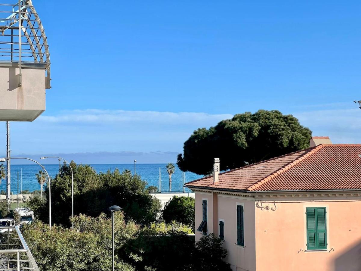 B&B Savona - Vista Mare Apartment - Bed and Breakfast Savona