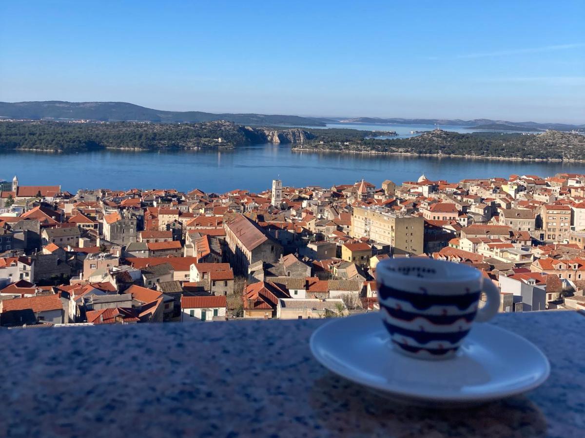 Apartment Barone Šibenik - city view & free parking - B&B