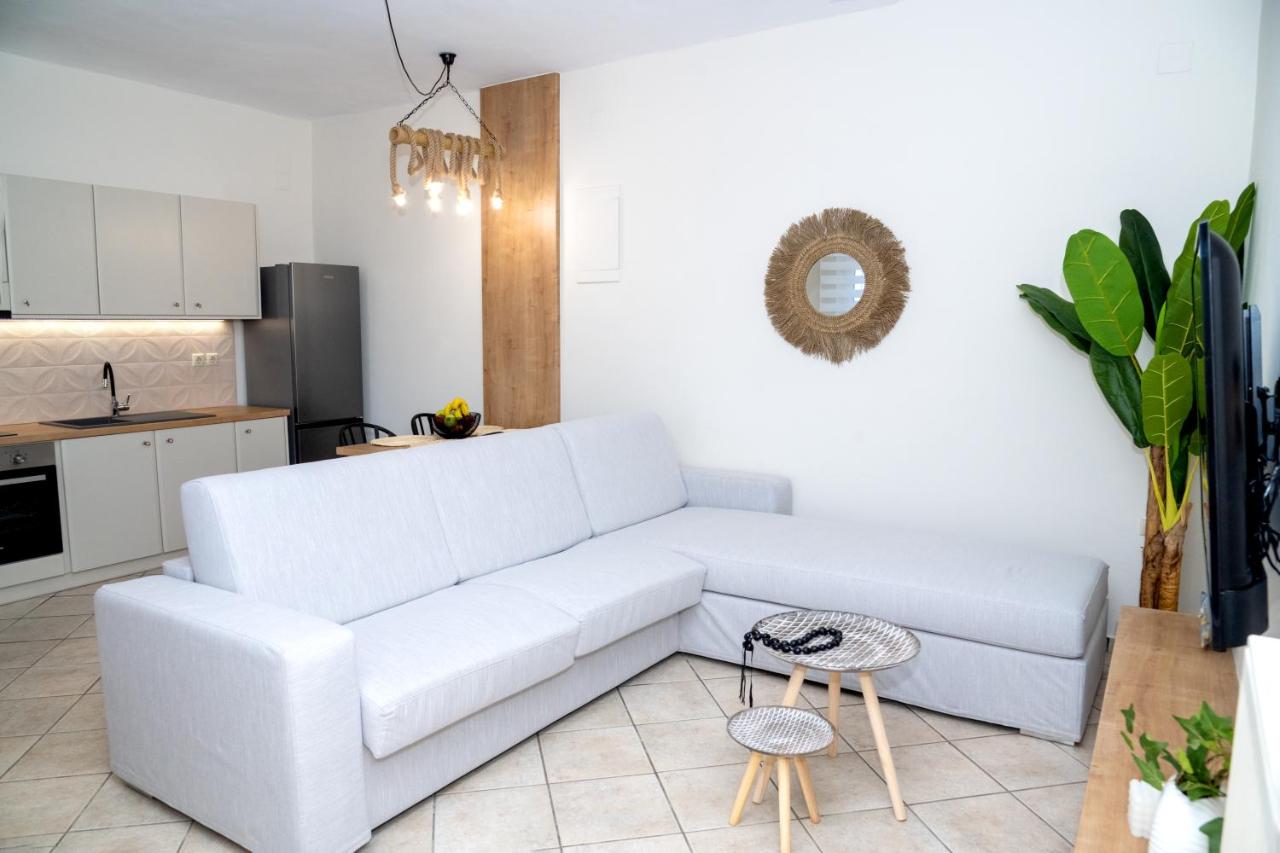 Aegean Crown - B&B Azólimnos