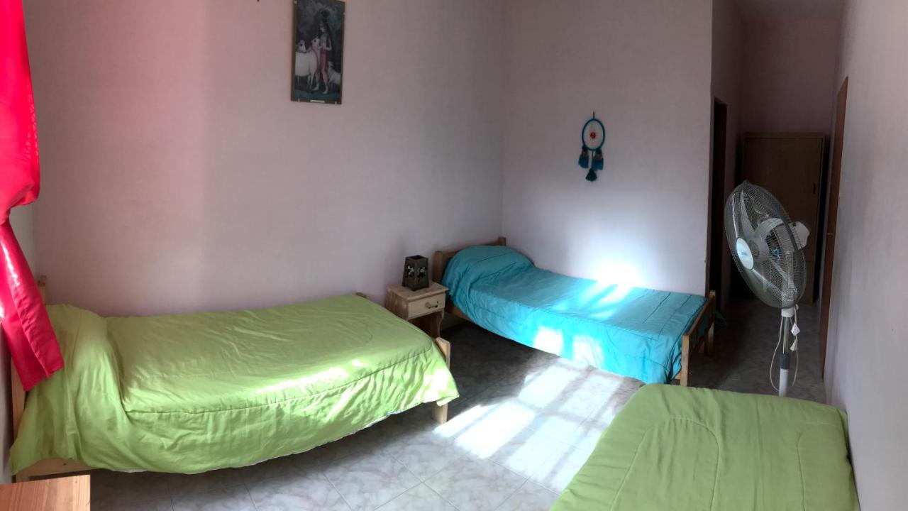 Chambre Triple avec Salle de Bains Privative