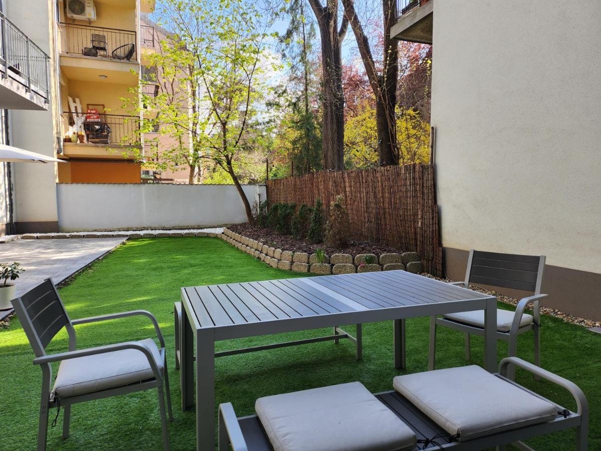 S18 "Garden in the City" Apartment - Ferienwohnung Budapest