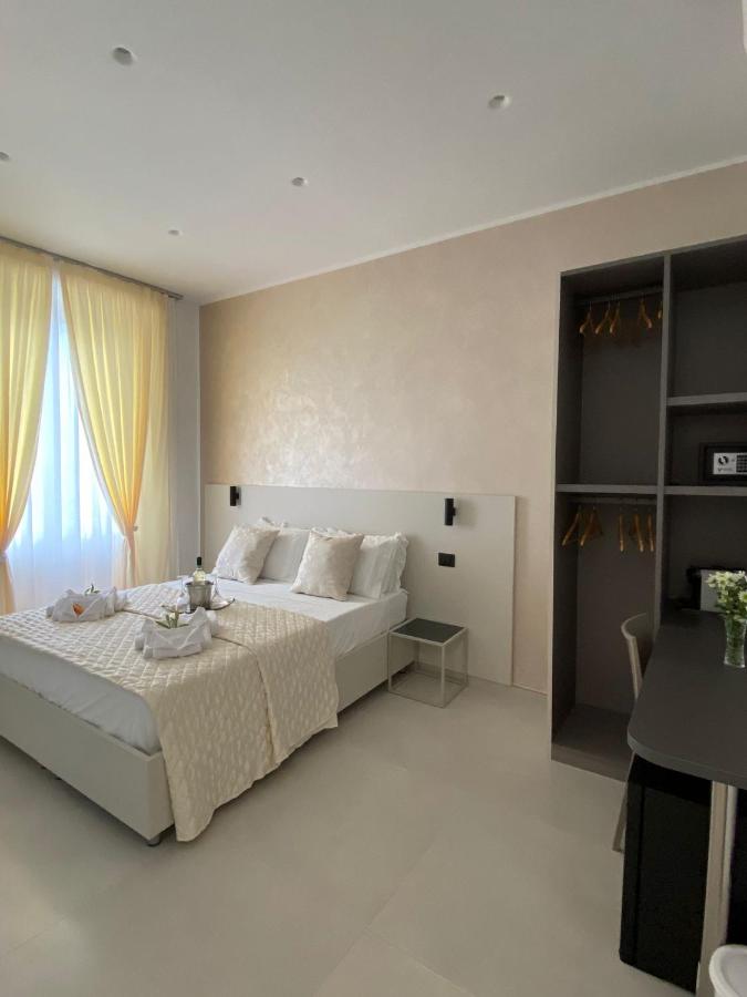Double or Twin Room with Private Bathroom