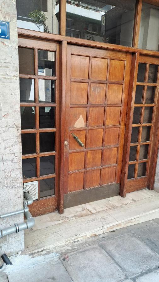 Sq Varnava apartment Athens - Bed and Breakfast Athene
