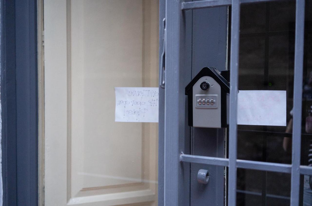 FREE FLAT - B&B