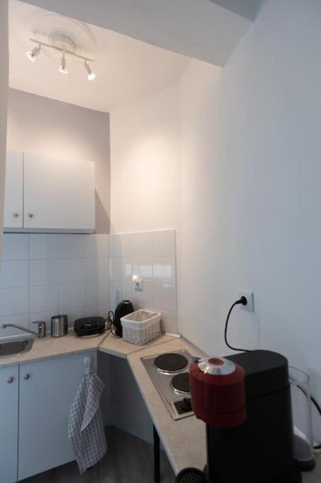 Όμορφο στούντιο στο κέντρο της πόλης. - B&B Lárisa