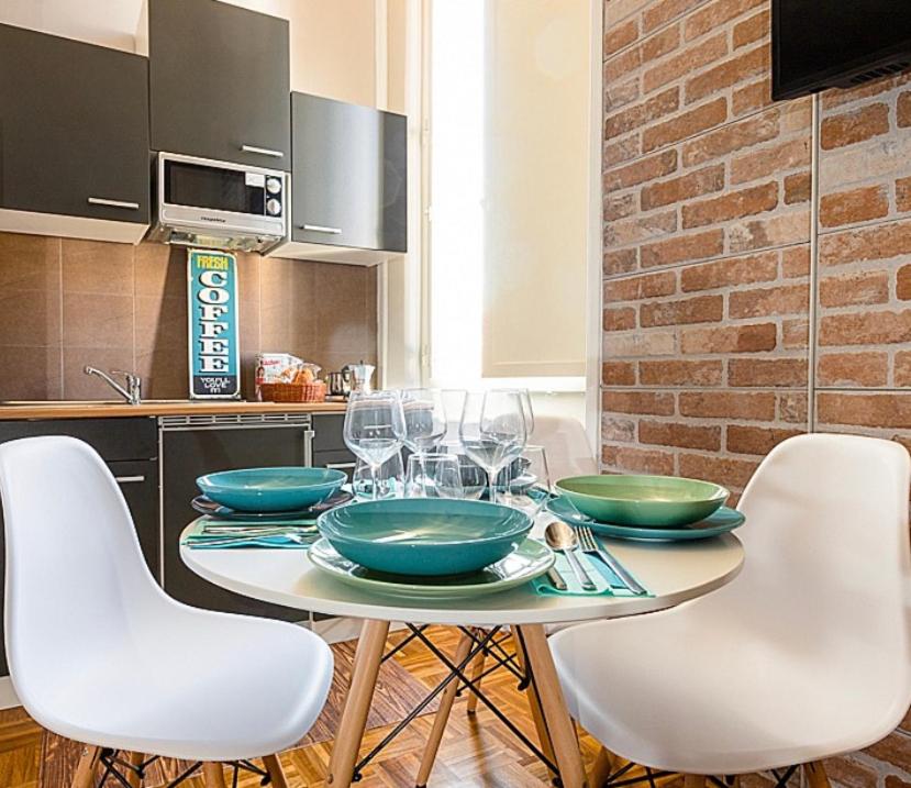 Pica Station - Casa Vacanze - Chambres d'hôtes Naples