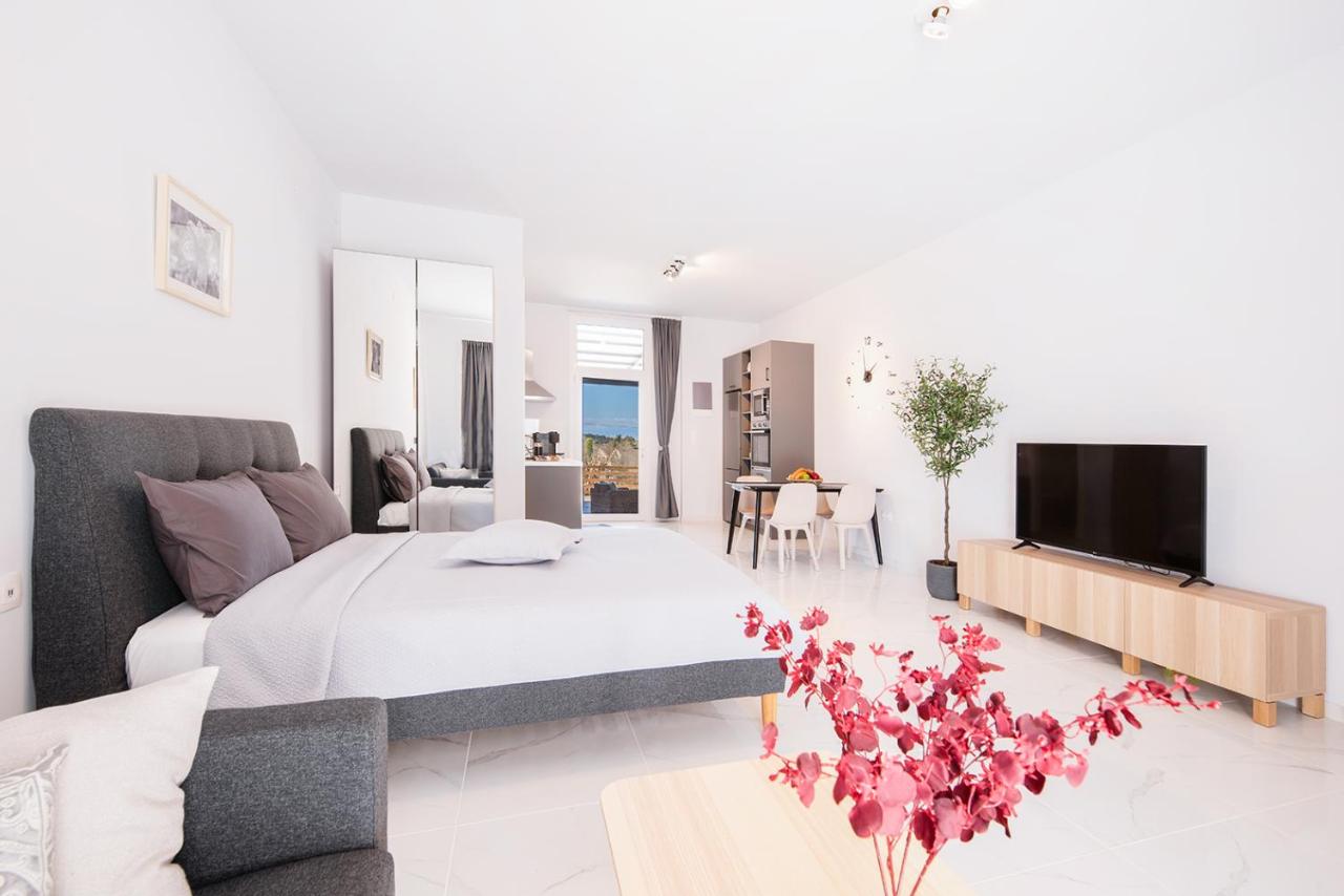 True Home - B&B Sfakera