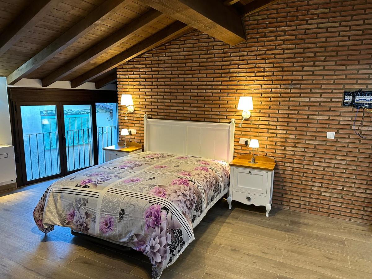 Studio Deluxe