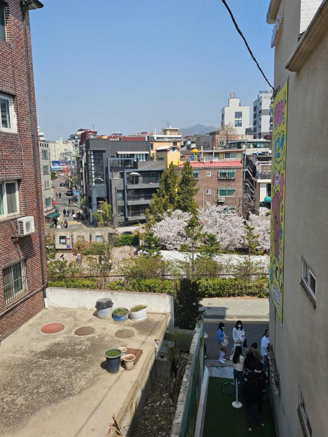 AREX Hongik station 3min - B&B