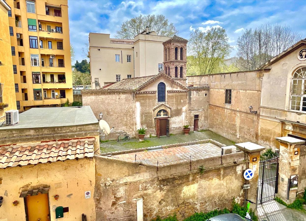 ETERNA Trastevere Apartment - B&B Rome