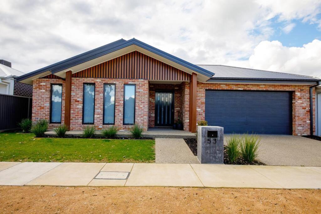 B&B Yarrawonga - 53PTCYarra - Bed and Breakfast Yarrawonga