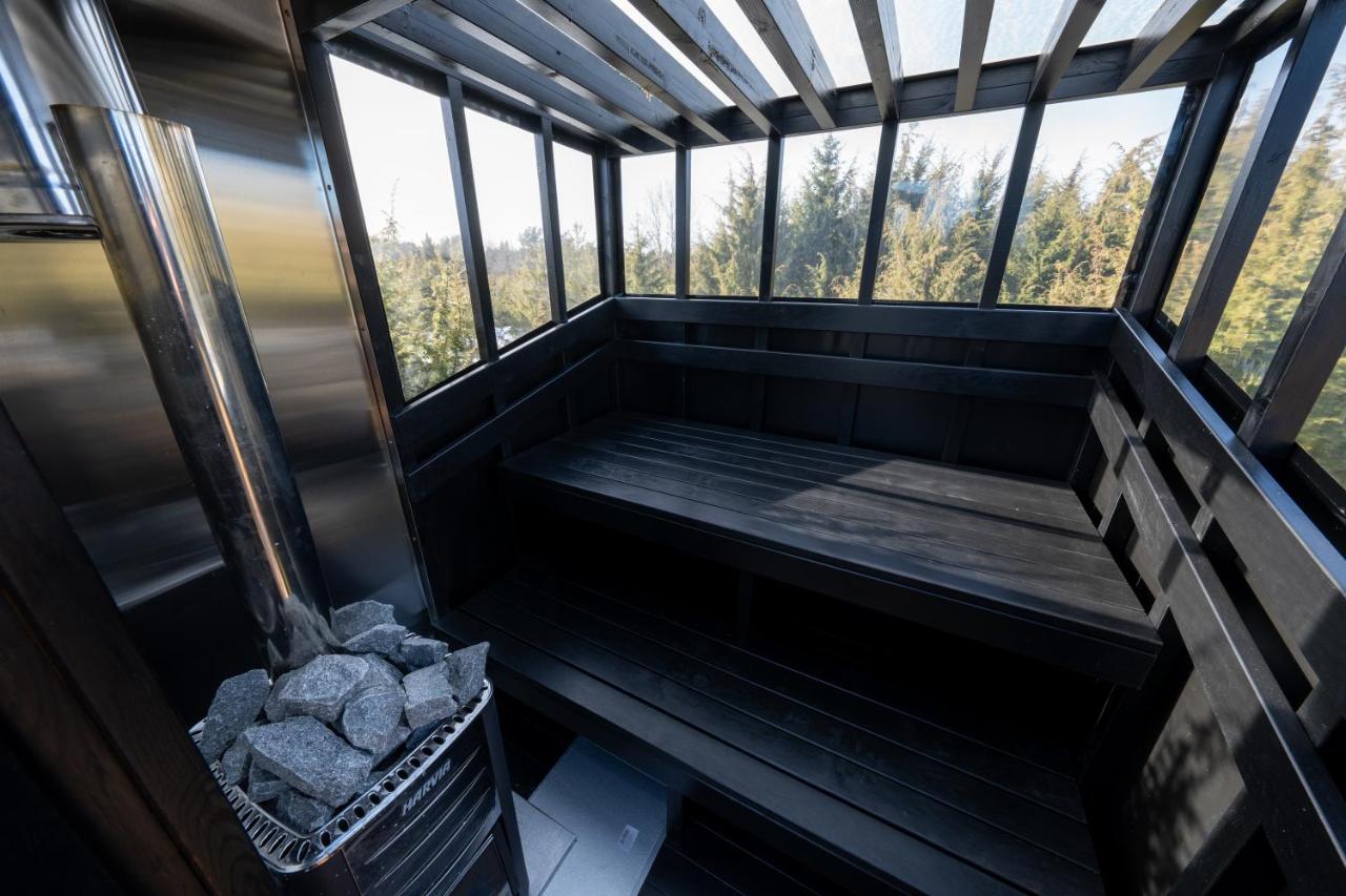Juniper Lux Minivilla Jacuzzi & Sauna - B&B