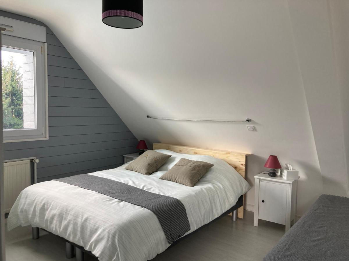 Familiensuite mit eigenem Bad