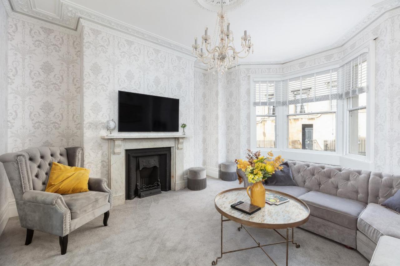 5 Bedroom magnificent Georgian Townhouse- city centre - Ferienwohnung Bath